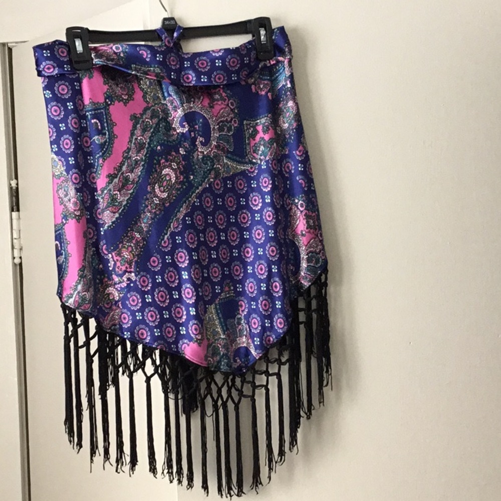 Silk halter blouse.